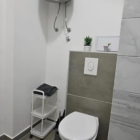 Cathy Apartment *